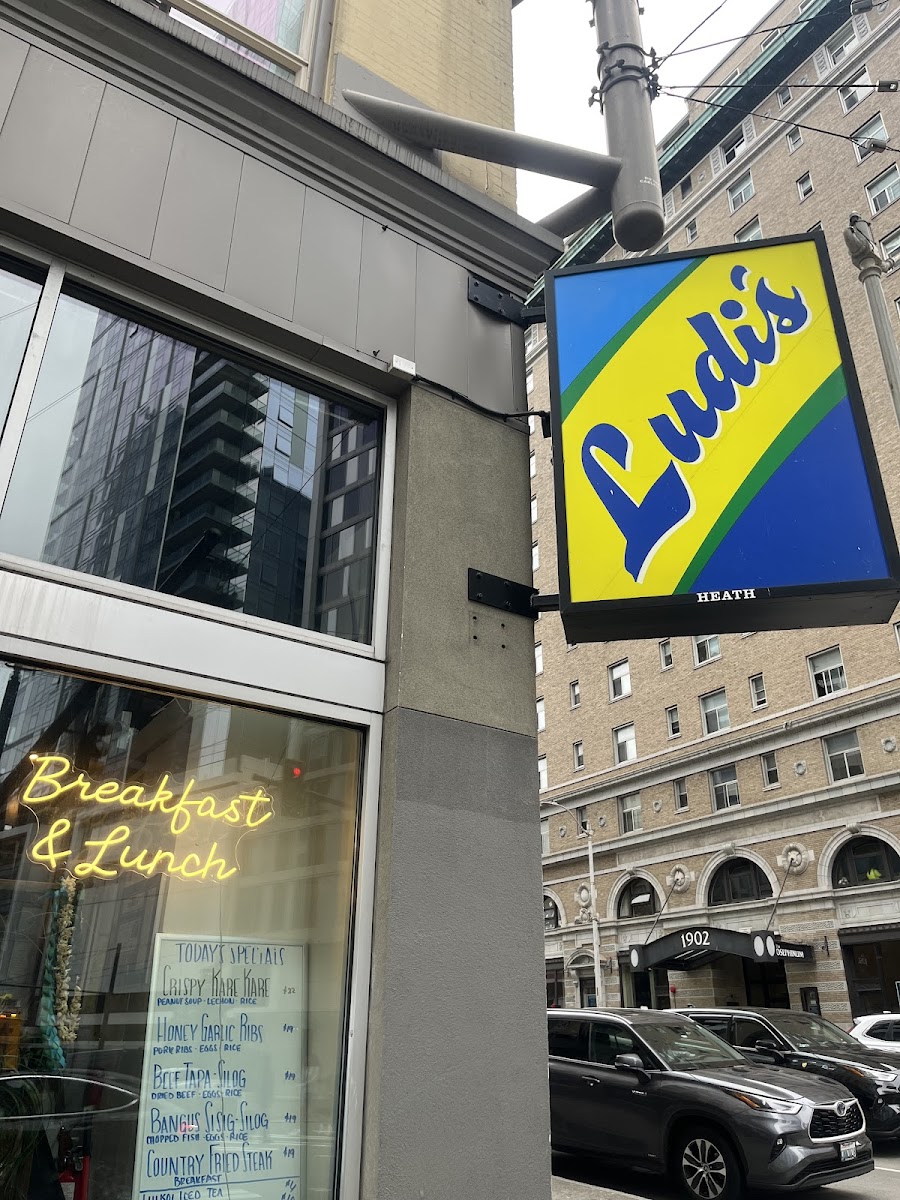 Ludi's Restaurant
